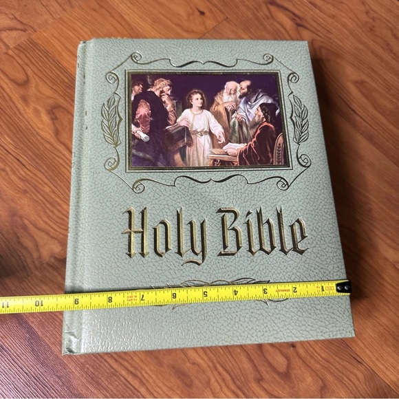 Decorative Holy Bible with Colorful Border 1971 Large Green Gold Font Red Letter - Picture 12 of 15